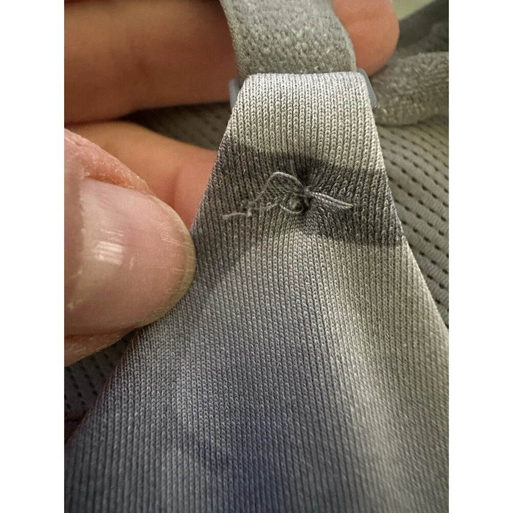 Athleta Sports Bra Women's XL Gray Camo All In Athletic Gym Workout Yoga w/ Pads